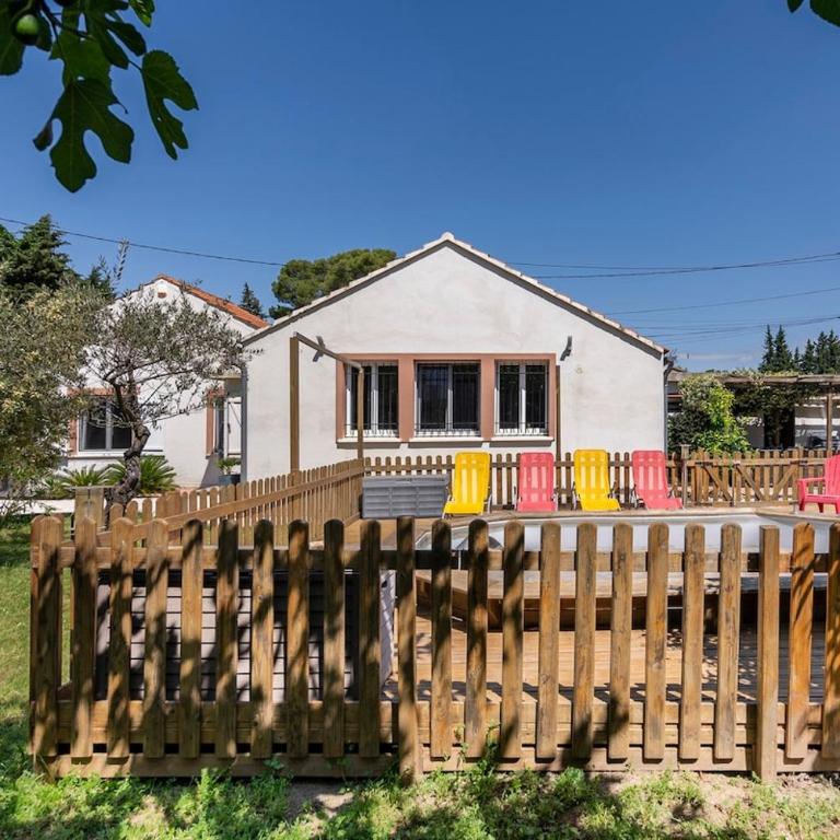 Maison de Charme en Provence avec jardin et piscine - Maison 2 Chambres - 23