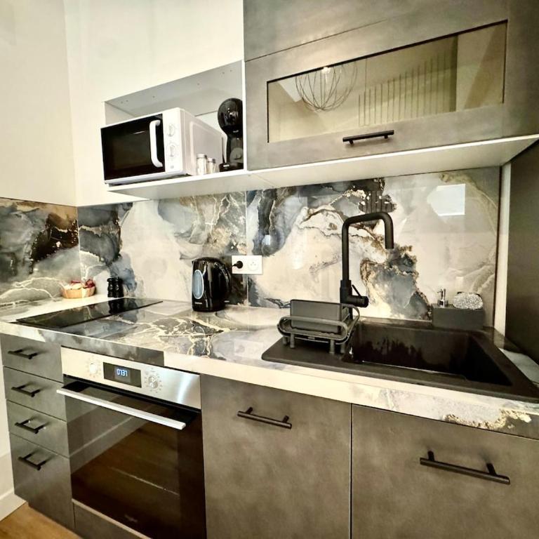 Apt Disgne Climatisé Parking et Wifi Gratuit - Apartamento de 1 dormitorio - 6
