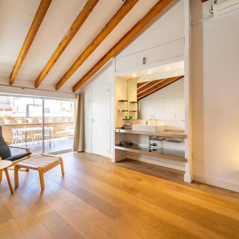 LovelyLoft Altamira Duplex - Two-Bedroom Apartment - 13