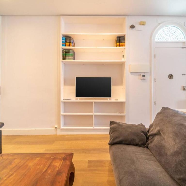 LovelyLoft Altamira Duplex - Two-Bedroom Apartment - 20