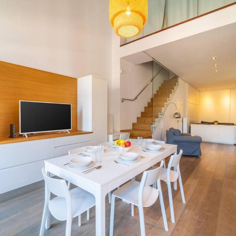LovelyLoft Altamira Duplex - Two-Bedroom Apartment - 23
