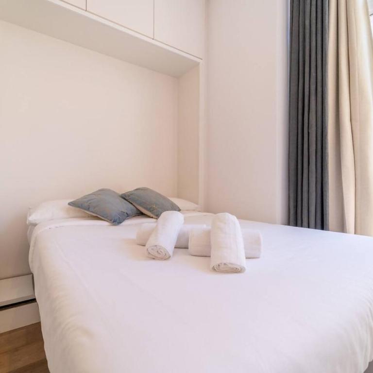 LovelyLoft Altamira Duplex - Two-Bedroom Apartment - 35