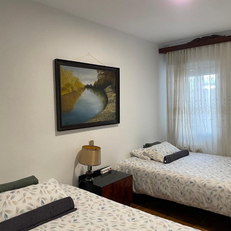 Private Rooms Madrid Atocha - Double Room with Two Double Beds - 2