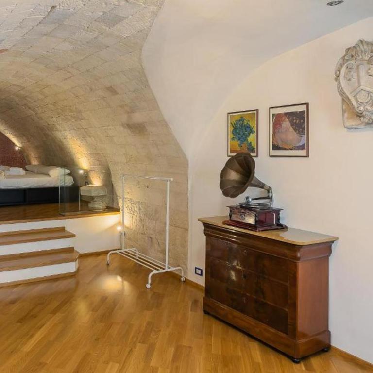 Palazzo di città Bari - Two-Bedroom House - 12