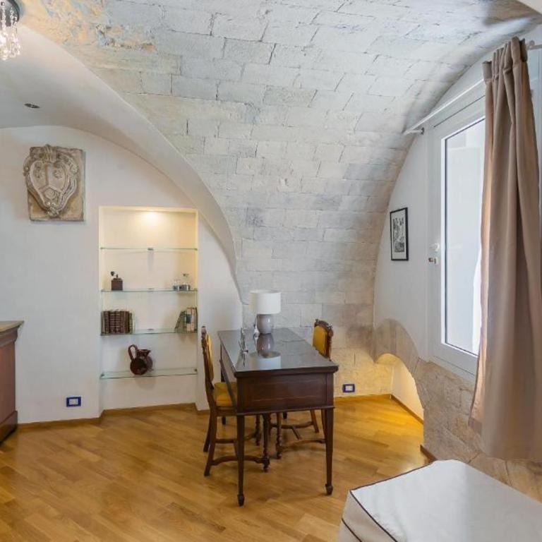 Palazzo di città Bari - Two-Bedroom House - 41