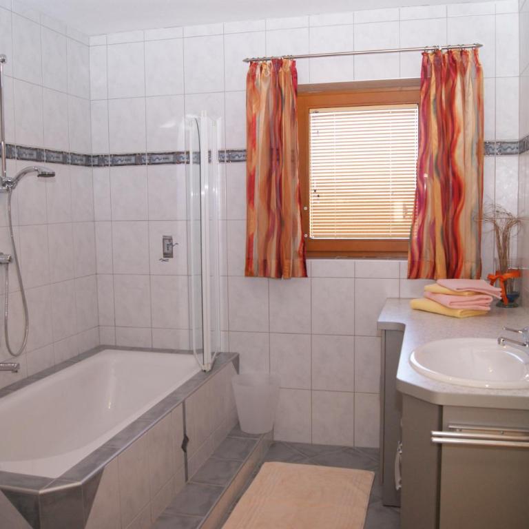 Haus Erika - Apartment mit Balkon - 5