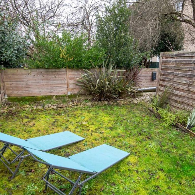 Le Pic-Paris - Standard Double Room with Shared Bathroom - 8