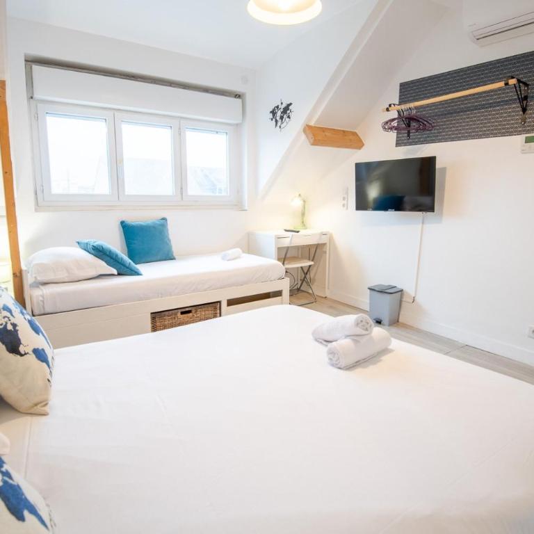 Le Pic-Paris - Standard Double Room with Shared Bathroom - 9