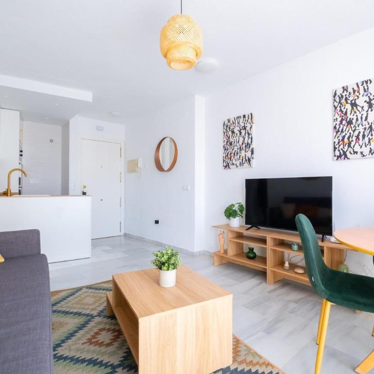 OLLETAS PARKING - Two-Bedroom Apartment - 8