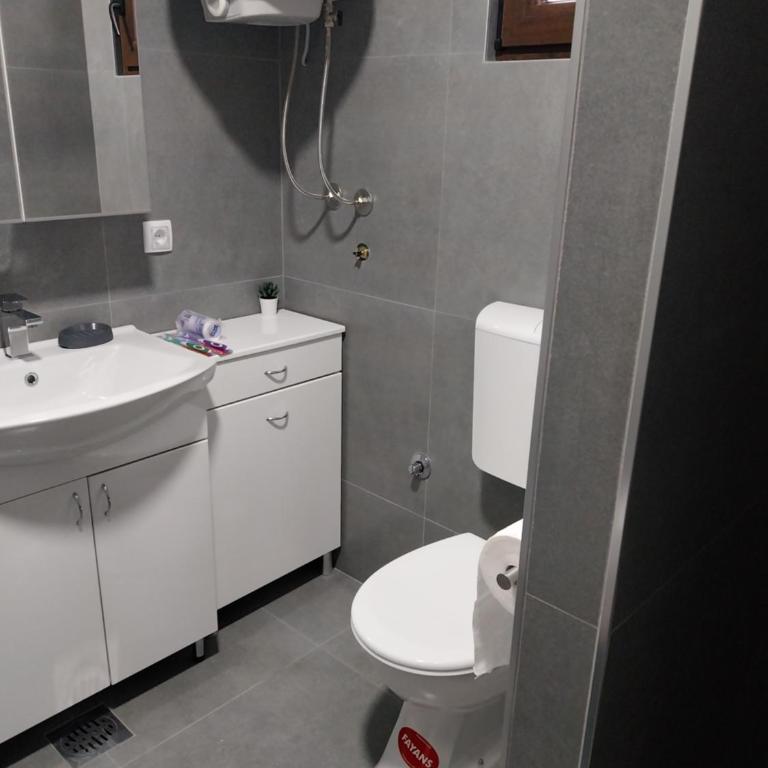 New Belgrade Apartman - Near the Airport - One-Bedroom Apartment - 9
