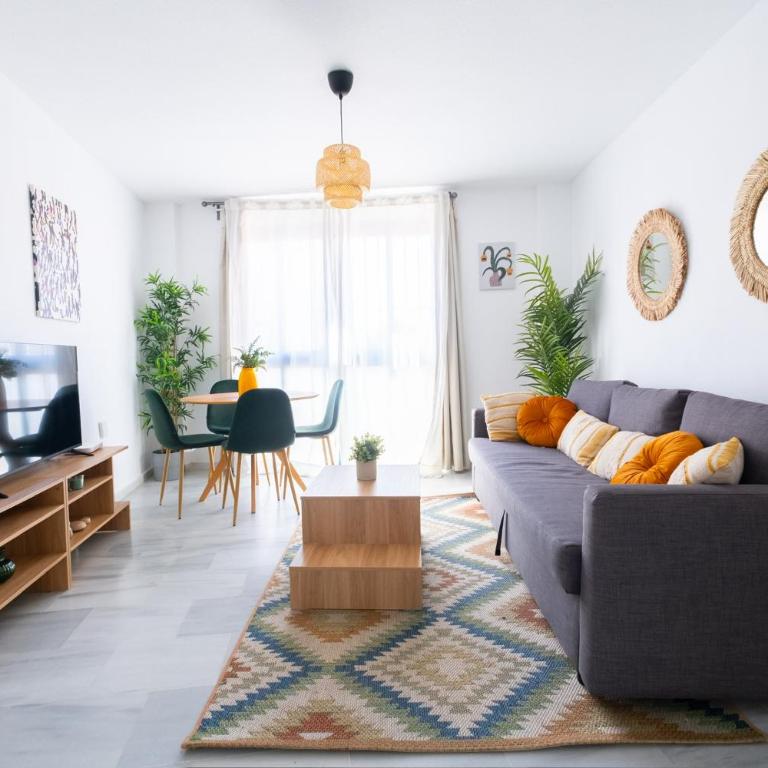OLLETAS PARKING - Two-Bedroom Apartment - 1