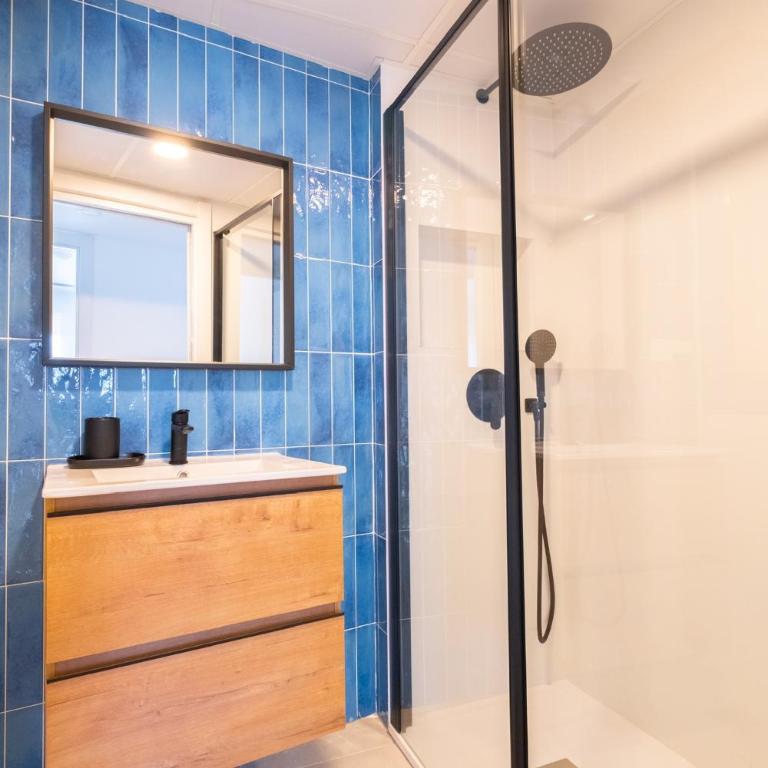 OLLETAS PARKING - Two-Bedroom Apartment - 22