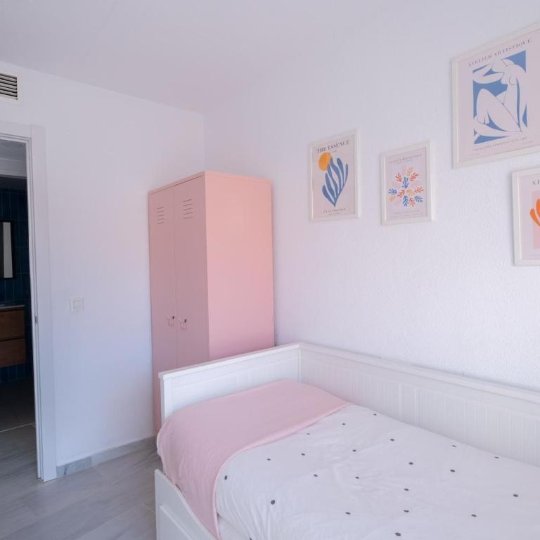 OLLETAS PARKING - Two-Bedroom Apartment - 21