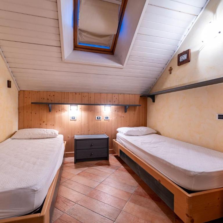 Cesa Malvi - Appartamento con 2 Camere da Letto e Balcone - 8