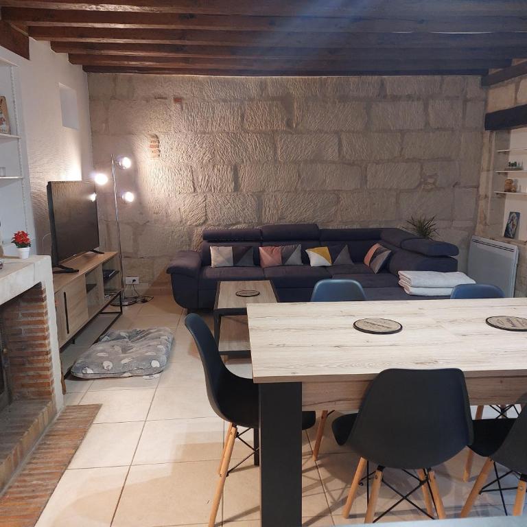 La Tourangelle - Two-Bedroom House - 2