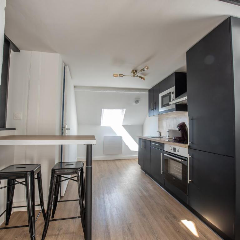 Au Nouveau Boulonnais - 4 appartements charmants pour couples, familles et groupe d'amis, vieille ville et centre ville de Boulogne sur Mer - Appartement en Duplex - 13
