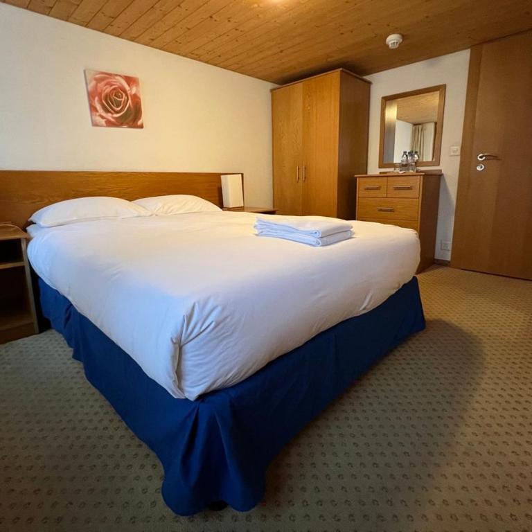 Chalet Rosa B&B - Doppelzimmer mit Aussicht auf den Wasserfall - 4