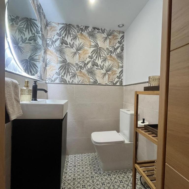 Emilysuites - Malaga Centro Historico - Deluxe King Suite - 5