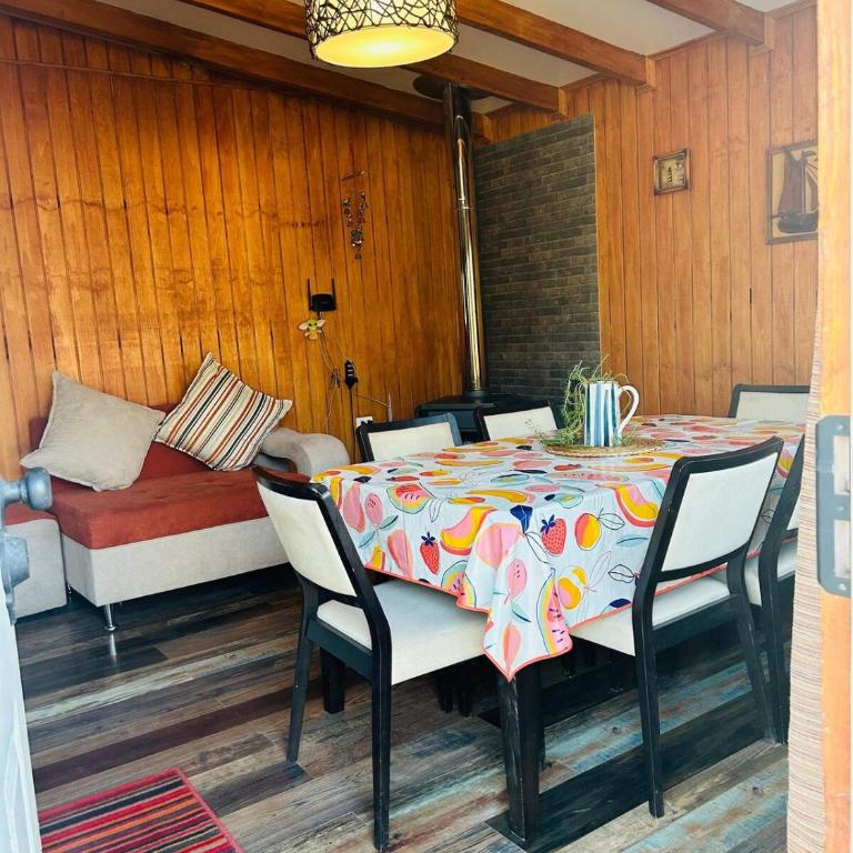Acogedora Casa en Coyhaique Alto - Two-Bedroom House - 4