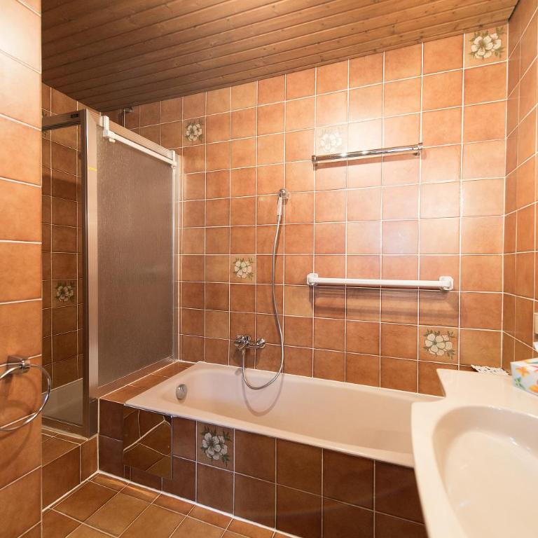 Ferienwohnungen Jutta - Apartment mit 5 Schlafzimmern - auf 2 Ebenen - 23
