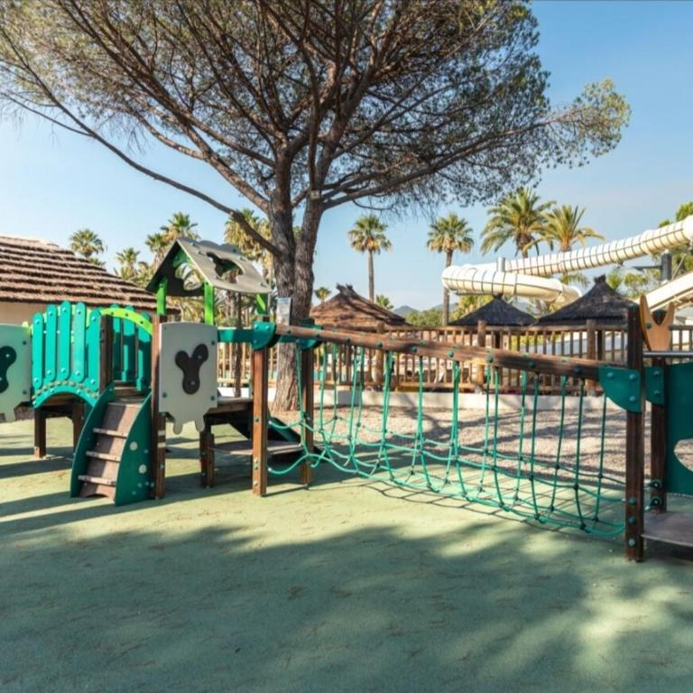 La Baume La Palmeraie Camping Resort - Mobile Home - 40