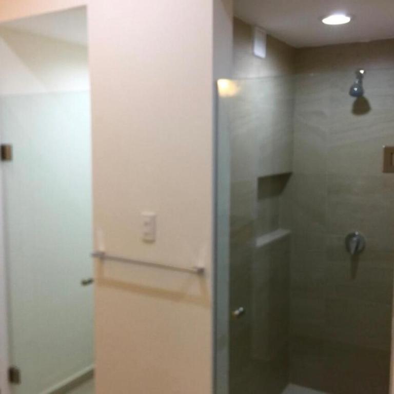 Apartamento en PB con piscina a poca distancia de la playa - Two-Bedroom Apartment - 15