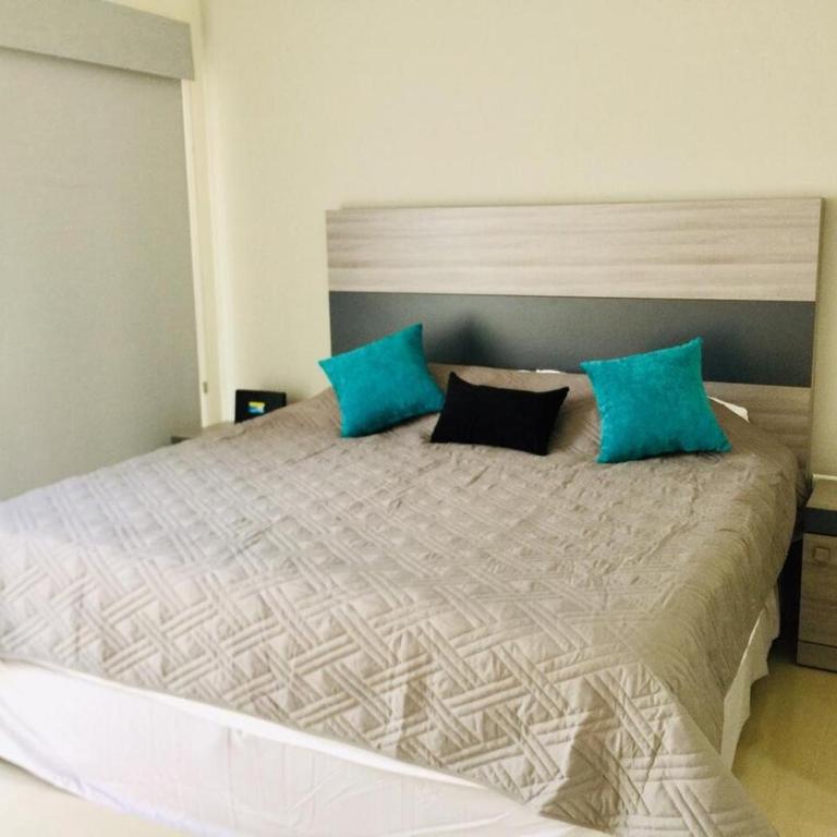 Apartamento en PB con piscina a poca distancia de la playa - Two-Bedroom Apartment - 23