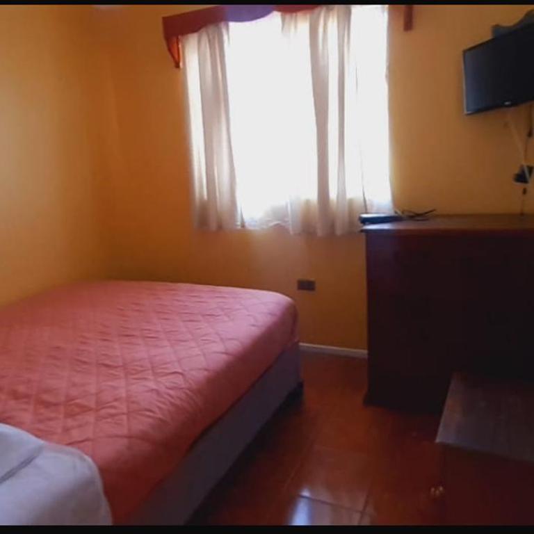 Hostal El Descanso - Habitación con cama grande - 4