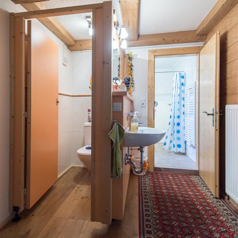 Ferienwohnungen Jutta - Apartment mit 5 Schlafzimmern - auf 2 Ebenen - 25