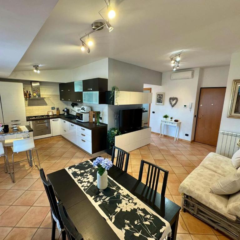 Attico Belvedere - metro C e posto auto - Apartment mit 1 Schlafzimmer und Terrasse - 6