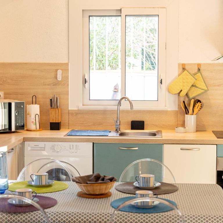 Appartement avec piscine et jacuzzi à 50mètres de la plage et 5min de l'allée des Pins - Appartement 2 Chambres - 15