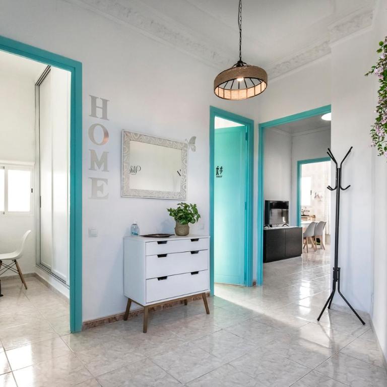 Penthouse with Terrace in the Heart of Valencia - Three-Bedroom Apartment - 3