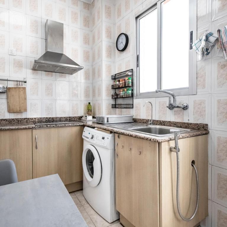 Penthouse with Terrace in the Heart of Valencia - Three-Bedroom Apartment - 17