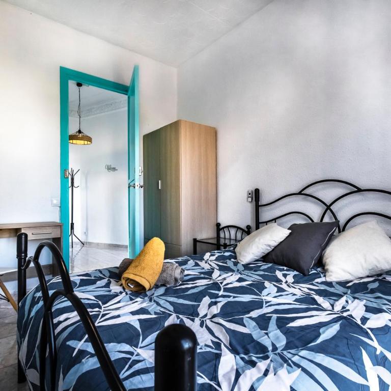 Penthouse with Terrace in the Heart of Valencia - Three-Bedroom Apartment - 12