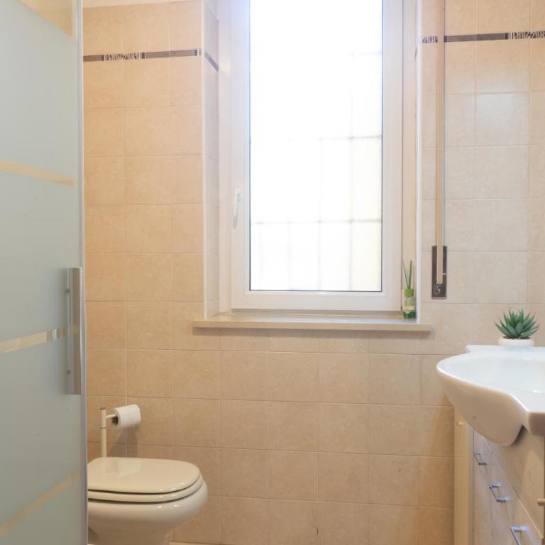CameraCafè - Triple Room with Shared Bathroom - 10