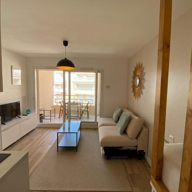 06AI - Beautiful renovated studio - sea and pool view - Appartement 1 Chambre - 25