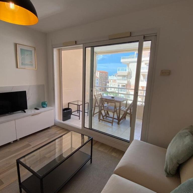 06AI - Beautiful renovated studio - sea and pool view - Appartement 1 Chambre - 33
