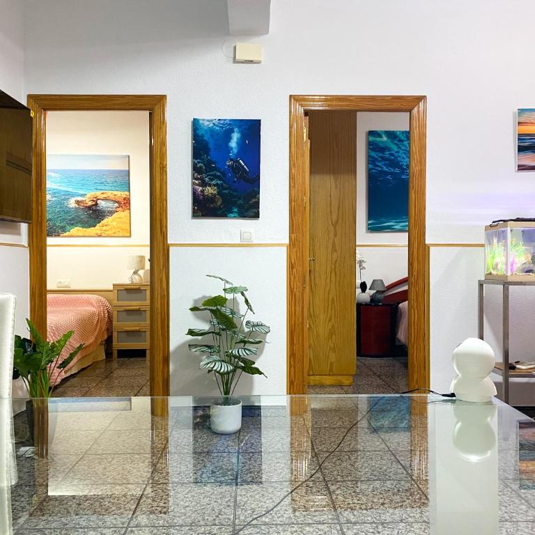 Casa Soto -Ubicacion privilegiada-Aparcamiento en tu puerta y acceso rapido a Servicios- Playas y Lugares de Interes- Netflix-Disney Plus-Prime-Full Sports TV - Casa de 3 dormitorios - 7