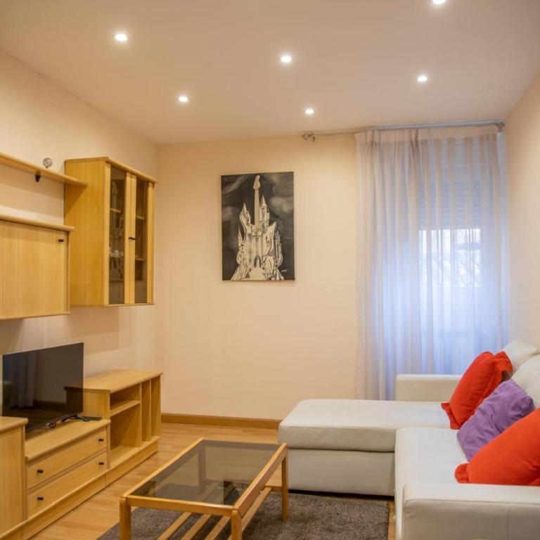 MAGIC II a 30 segundos de la Plaza Mayor y 1 minuto de la Catedral - Apartamento de 2 dormitorios - 3