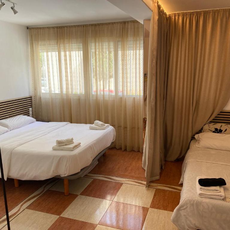 Habitaciones con cocina y baño privado de temporada Vacaciones largas Long Stay desde 11 noches - Family Room with Private Bathroom - 10
