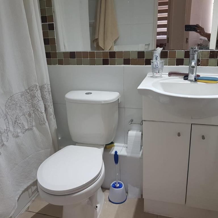 3 Dormitorios Sector el Milagro de 4 Esquinas - Three-Bedroom Apartment - 15
