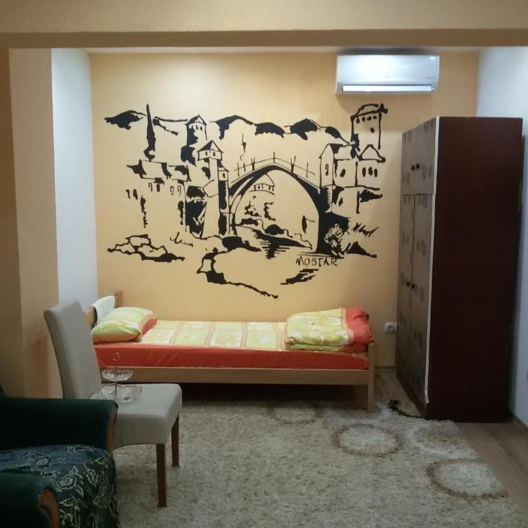 Guest House Mirza - Double or Twin Room with Shared Bathroom - 11