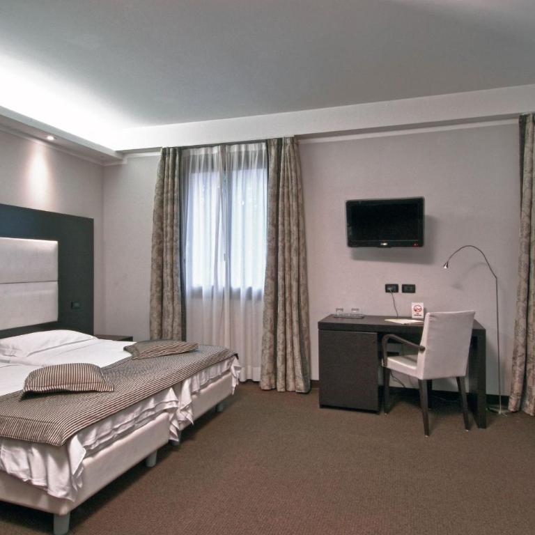 Hotel Villa Pannonia - Camera Quadrupla - 6