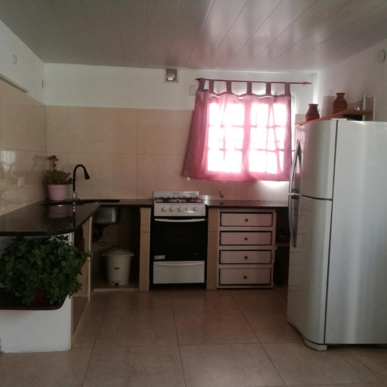 CM Alojamientos MDP Sur - Three-Bedroom House - 11