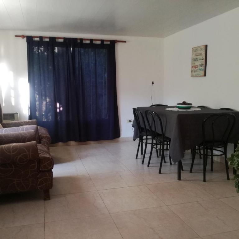 CM Alojamientos MDP Sur - Three-Bedroom House - 4