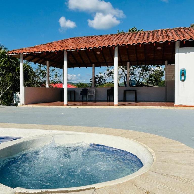 Finca con Piscina en Villeta - Casa de 7 dormitorios - 12