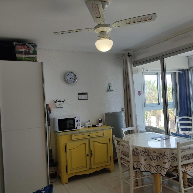 Gruissan Studio Vue Mer 2/3 Pers à 50m Plage Grazel, Parking Sécurisé - FR-1-796-47 - Appartamento - 11
