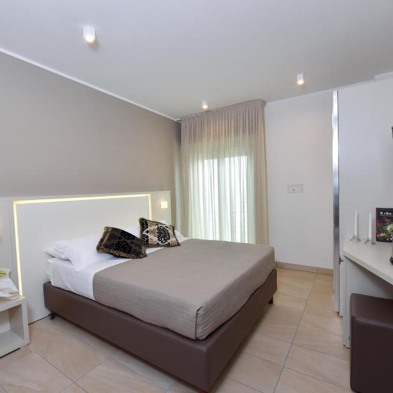 Hotel Globus - Junior Suite con Vista Mare - 9