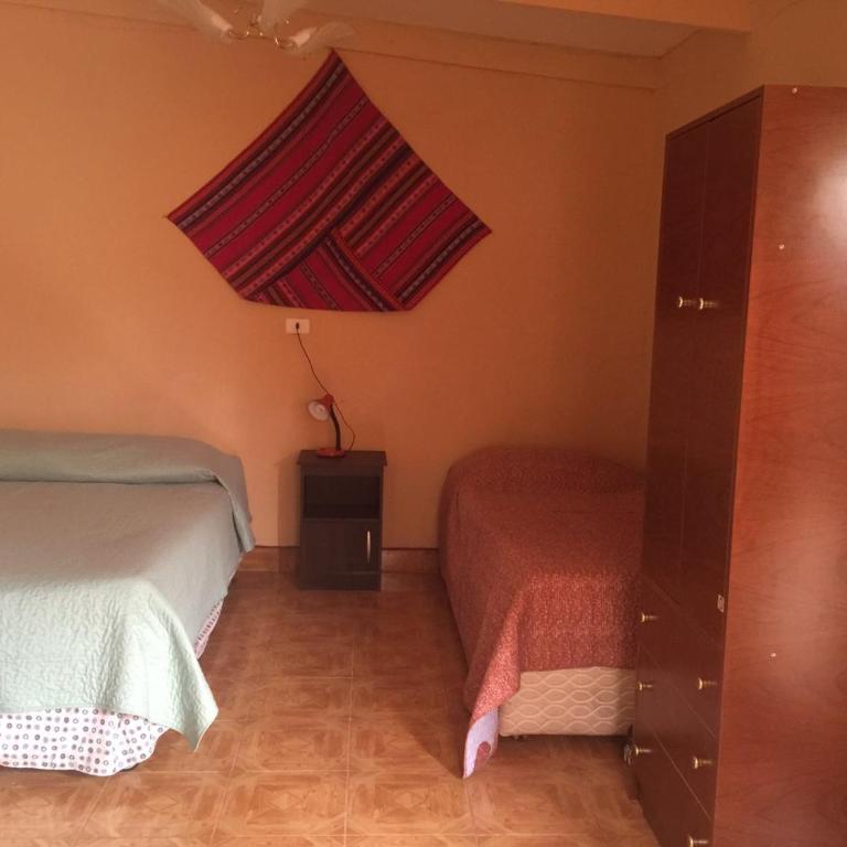 Hostal Tuyasto - Double or Twin Room with Private Bathroom - 2