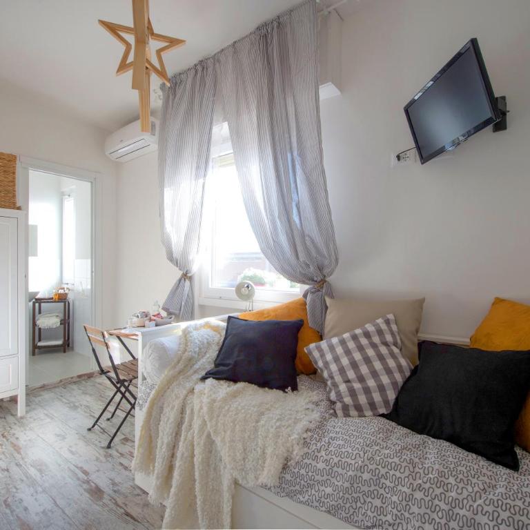 Letto e Latte Roma Guest House - Camera Singola con Bagno Privato - 5